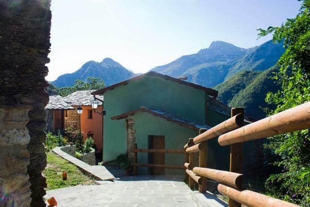 카레지네 Borgo Delle Panie B&B 외부 사진