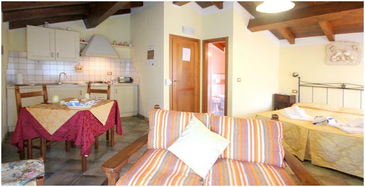 카레지네 Borgo Delle Panie B&B 외부 사진